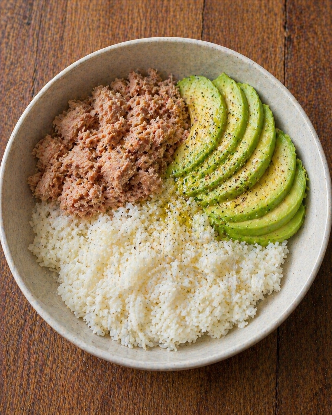 10-Minute Tuna Avocado Rice Bowl